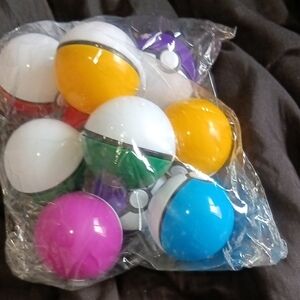 Pokemon Poke Balls Assortment Of Colors (10)WITH monsters
